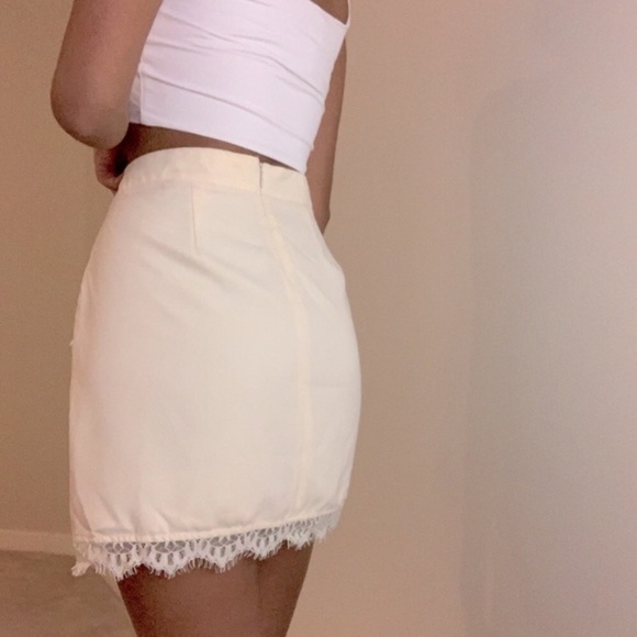 Forever 21 Mini Skirt Lace Trim Medium w/ Pockets! - Picture 11 of 12